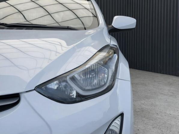 Hyundai Elantra V (MD) Рестайлинг с пробегом 2015 года, цена 1 017 000 рублей, 205019 км, седан, Автокод Объявления