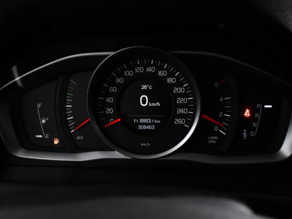 Volvo XC70 II Рестайлинг с пробегом 2014 года, цена 1 519 000 рублей, 308350 км, универсал, Автокод Объявления