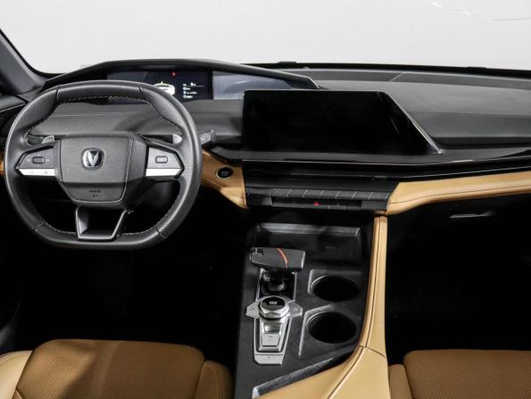 Changan UNI-V I с пробегом 2023 года, цена 2 250 000 рублей, 57856 км, лифтбек, Автокод Объявления