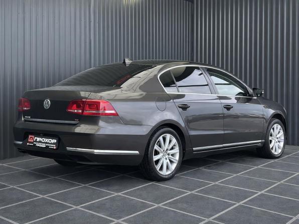 Volkswagen Passat B7 с пробегом 2013 года, цена 1 167 000 рублей, 177875 км, седан, Автокод Объявления