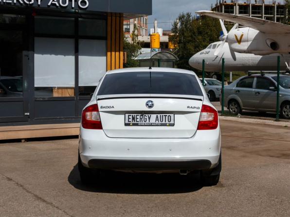 Skoda Rapid I с пробегом 2014 года, цена 930 000 рублей, 248974 км, лифтбек, Автокод Объявления