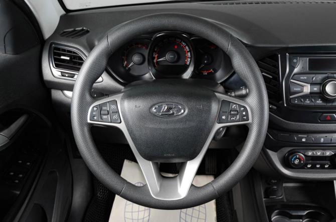 Lada (ВАЗ) Vesta I с пробегом 2019 года, цена 799 000 рублей, 151500 км, седан, Автокод Объявления