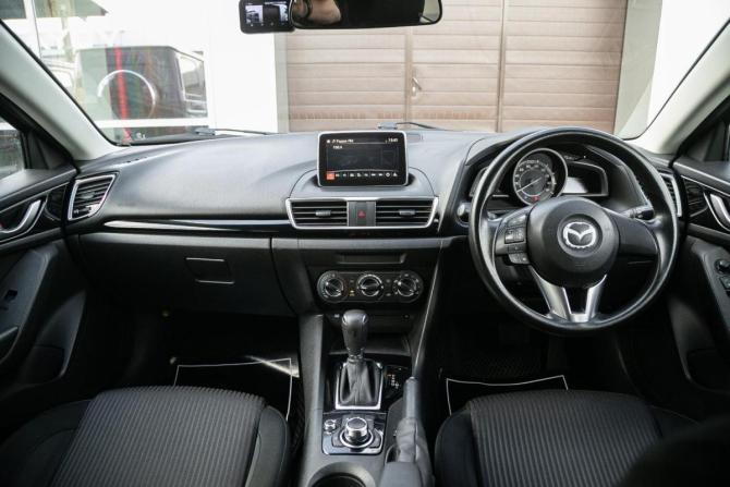 Mazda Axela III с пробегом 2015 года, цена 1 198 000 рублей, 157000 км, хэтчбек, Автокод Объявления