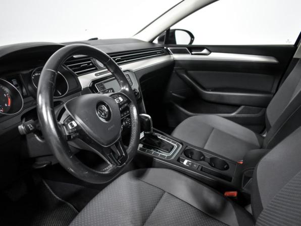 Volkswagen Passat B8 с пробегом 2017 года, цена 1 550 000 рублей, 215279 км, седан, Автокод Объявления