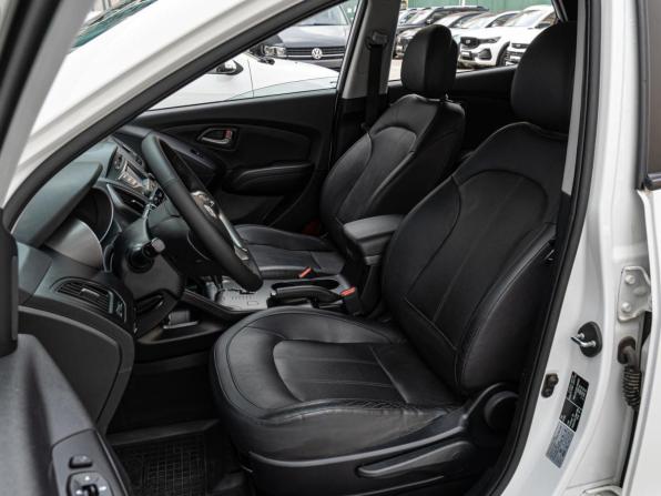 Hyundai ix35 I Рестайлинг с пробегом 2015 года, цена 1 690 000 рублей, 102162 км, внедорожник, Автокод Объявления