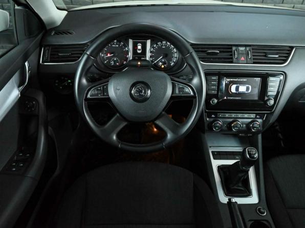 Skoda Octavia III (A7) с пробегом 2015 года, цена 1 180 000 рублей, 232578 км, лифтбек, Автокод Объявления