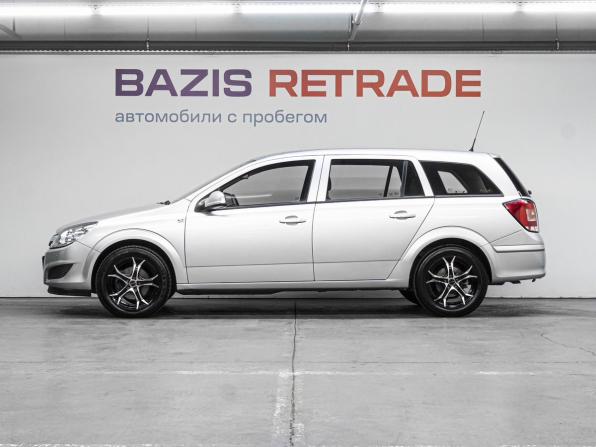 Opel Astra H Рестайлинг с пробегом 2011 года, цена 899 000 рублей, 24985 км, универсал, Автокод Объявления