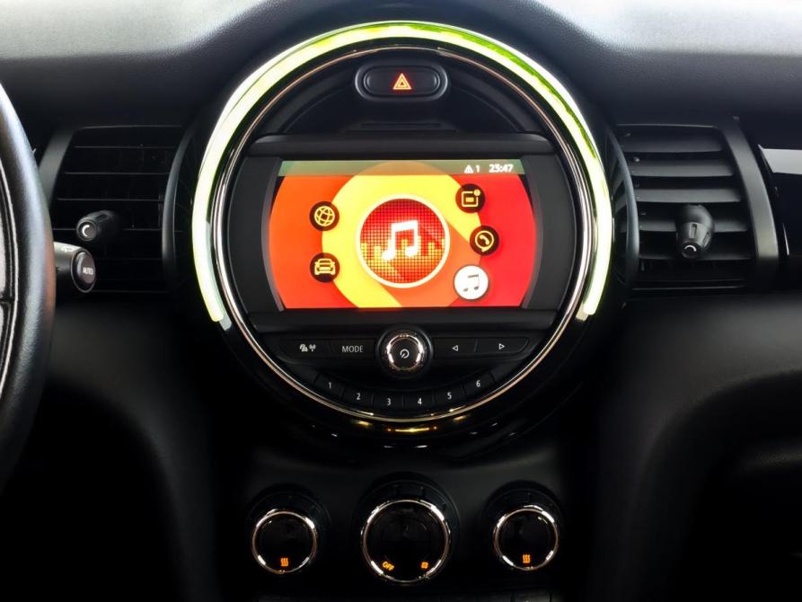 Mini Hatch III (F55/F56) Рестайлинг Москва  - изображение 15