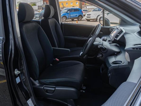 Honda Freed I Рестайлинг с пробегом 2010 года, цена 895 000 рублей, 229602 км, компактвэн, Автокод Объявления