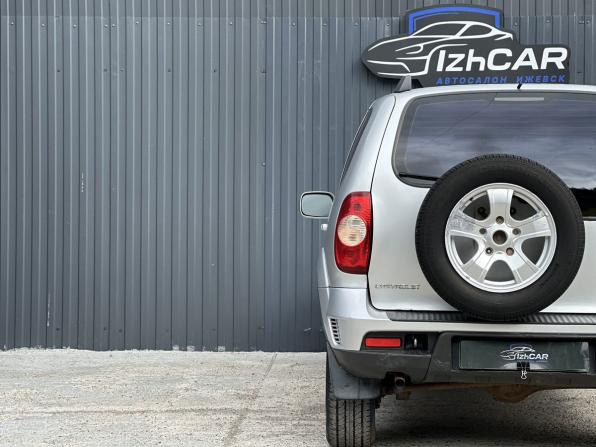 Chevrolet Niva I Рестайлинг с пробегом 2009 года, цена 399 000 рублей, 169000 км, внедорожник, Автокод Объявления