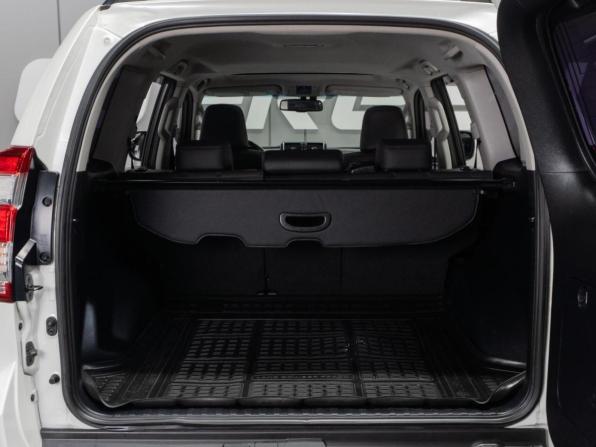 Toyota Land Cruiser Prado 150 Series Рестайлинг 1 с пробегом 2015 года, цена 3 949 000 рублей, 202836 км, внедорожник, Автокод Объявления