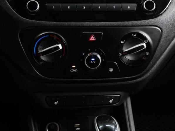 Hyundai Solaris II Рестайлинг с пробегом 2021 года, цена 1 619 000 рублей, 79230 км, седан, Автокод Объявления