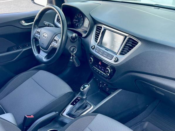Hyundai Solaris II с пробегом 2019 года, цена 1 475 000 рублей, 97000 км, седан, Автокод Объявления