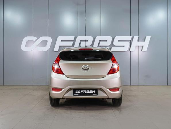 Hyundai Solaris I с пробегом 2012 года, цена 730 000 рублей, 197417 км, хэтчбек, Автокод Объявления