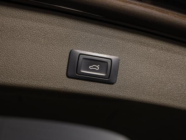 Audi Q5 I (8R) Рестайлинг с пробегом 2014 года, цена 2 099 000 рублей, 104950 км, внедорожник, Автокод Объявления