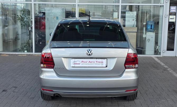 Volkswagen Polo V Рестайлинг с пробегом 2019 года, цена 1 269 000 рублей, 135022 км, седан, Автокод Объявления