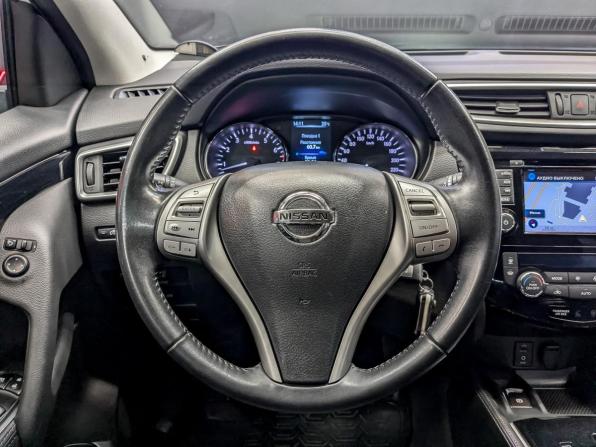 Nissan Qashqai II с пробегом 2017 года, цена 1 790 000 рублей, 64996 км, внедорожник, Автокод Объявления