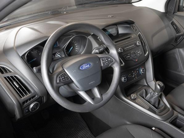 Ford Focus III Рестайлинг с пробегом 2018 года, цена 983 700 рублей, 217999 км, хэтчбек, Автокод Объявления