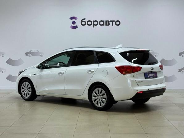 Kia Ceed III с пробегом 2018 года, цена 1 300 000 рублей, 112943 км, универсал, Автокод Объявления