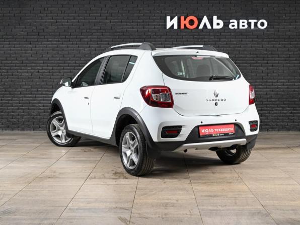 Renault Sandero II Рестайлинг с пробегом 2019 года, цена 1 300 000 рублей, 53001 км, хэтчбек, Автокод Объявления