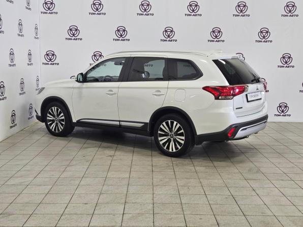 Mitsubishi Outlander III Рестайлинг 2 с пробегом 2018 года, цена 1 833 000 рублей, 89565 км, внедорожник, Автокод Объявления