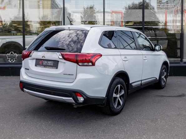 Mitsubishi Outlander III Рестайлинг 2 с пробегом 2016 года, цена 1 883 600 рублей, 145960 км, внедорожник, Автокод Объявления