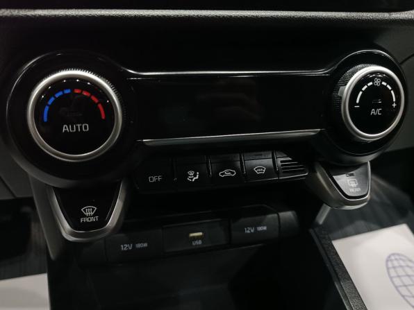 Kia Rio IV Рестайлинг с пробегом 2020 года, цена 1 670 000 рублей, 82800 км, хэтчбек, Автокод Объявления