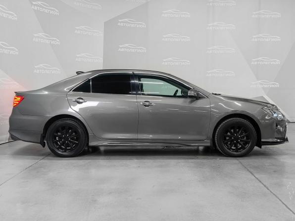 Toyota Camry VII (XV50) Рестайлинг с пробегом 2015 года, цена 1 650 000 рублей, 251915 км, седан, Автокод Объявления