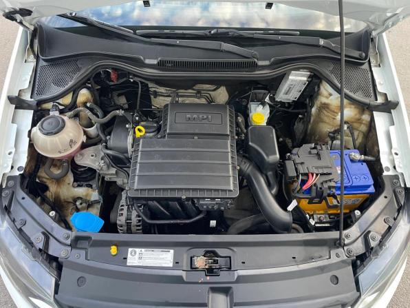 Volkswagen Polo V Рестайлинг с пробегом 2018 года, цена 1 149 000 рублей, 60250 км, седан, Автокод Объявления
