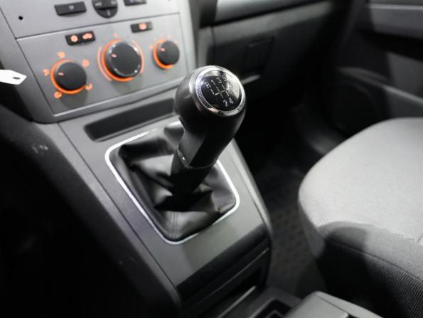 Opel Zafira B Рестайлинг с пробегом 2013 года, цена 732 000 рублей, 195000 км, минивэн, Автокод Объявления