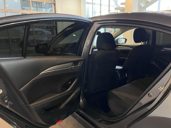 Mazda 6 III (GJ) Рестайлинг 2 с пробегом 2019 года, цена 2 575 000 рублей, 97730 км, седан, Автокод Объявления
