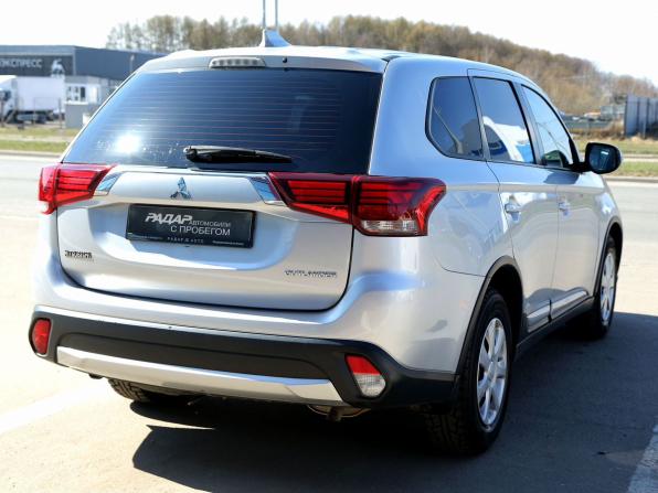 Mitsubishi Outlander III Рестайлинг 3 с пробегом 2018 года, цена 1 828 000 рублей, 121000 км, внедорожник, Автокод Объявления