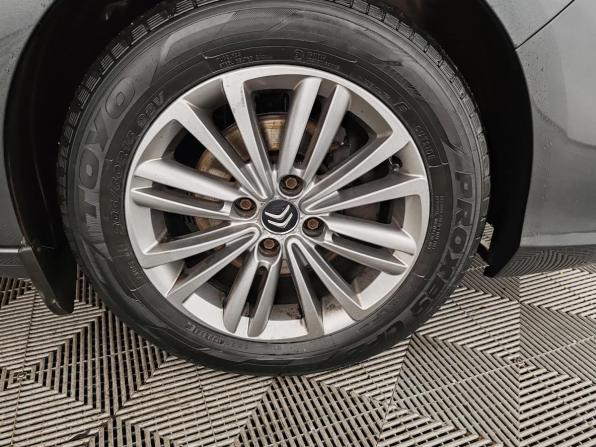 Citroen C4 II Рестайлинг с пробегом 2018 года, цена 1 335 000 рублей, 72604 км, седан, Автокод Объявления