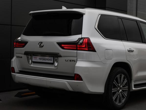 Lexus LX III Рестайлинг 2 с пробегом 2016 года, цена 7 400 000 рублей, 161000 км, внедорожник, Автокод Объявления