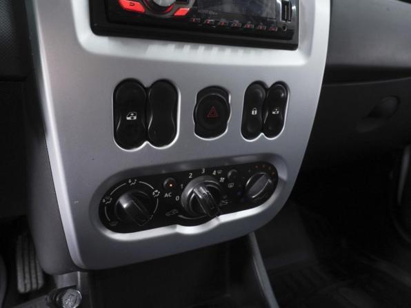 Renault Logan I Рестайлинг с пробегом 2012 года, цена 570 000 рублей, 206684 км, седан, Автокод Объявления