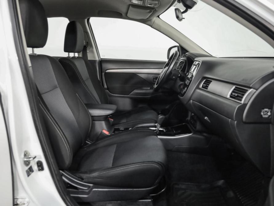 Mitsubishi Outlander III Рестайлинг 2 Санкт-Петербург  - изображение 20