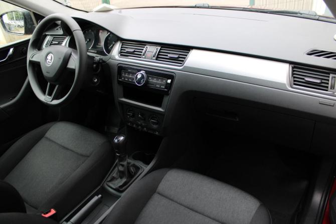 Skoda Rapid I с пробегом 2016 года, цена 1 223 000 рублей, 89834 км, лифтбек, Автокод Объявления