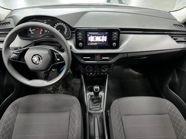 Skoda Rapid II с пробегом 2021 года, цена 1 790 000 рублей, 48297 км, лифтбек, Автокод Объявления