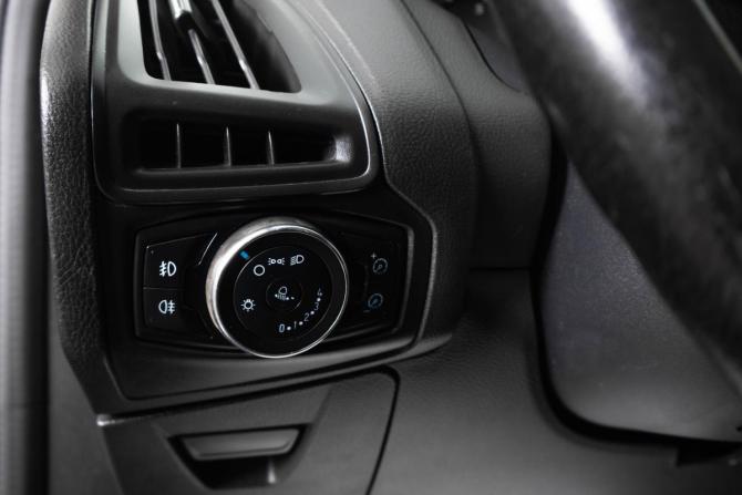 Ford Focus III с пробегом 2012 года, цена 699 000 рублей, 250954 км, хэтчбек, Автокод Объявления