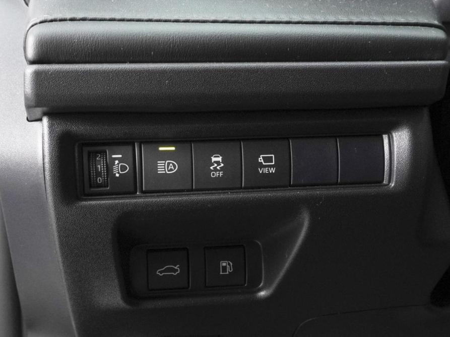 Toyota Camry IX (XV80) Ростов-на-Дону  - изображение 18