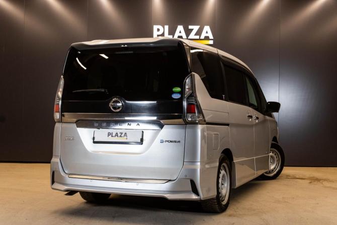 Nissan Serena V (C27) с пробегом 2018 года, цена 1 470 000 рублей, 323845 км, минивэн, Автокод Объявления