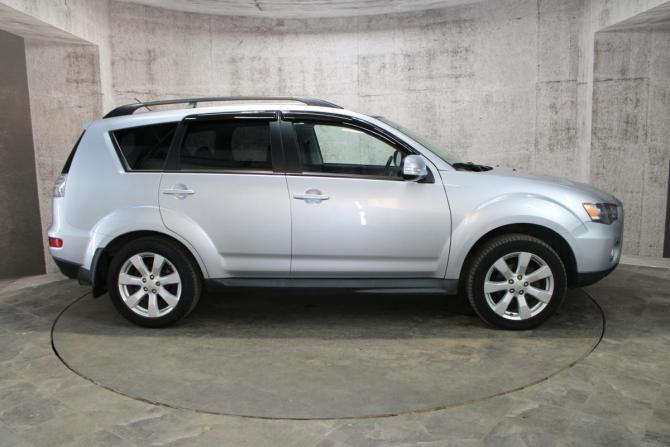 Mitsubishi Outlander II Рестайлинг с пробегом 2011 года, цена 1 154 000 рублей, 217449 км, внедорожник, Автокод Объявления