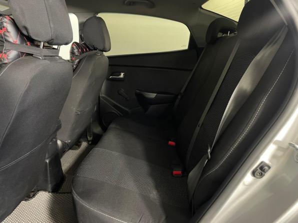 Kia Rio III Рестайлинг с пробегом 2015 года, цена 849 000 рублей, 200952 км, седан, Автокод Объявления