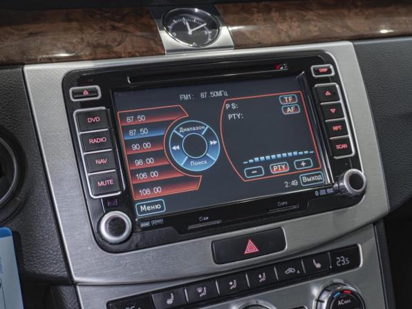 Volkswagen Passat B7 с пробегом 2011 года, цена 920 000 рублей, 176588 км, седан, Автокод Объявления