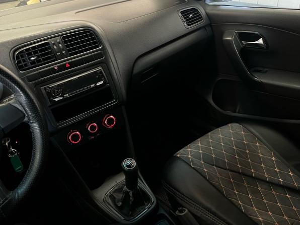 Volkswagen Polo V с пробегом 2014 года, цена 580 000 рублей, 281809 км, седан, Автокод Объявления