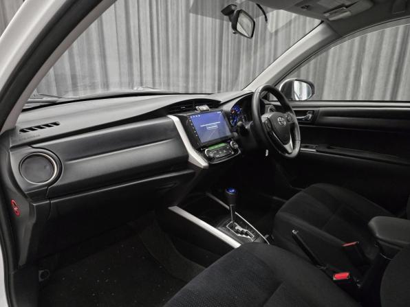 Toyota Corolla XI (E160 E170 E180) с пробегом 2014 года, цена 1 069 000 рублей, 114000 км, универсал, Автокод Объявления
