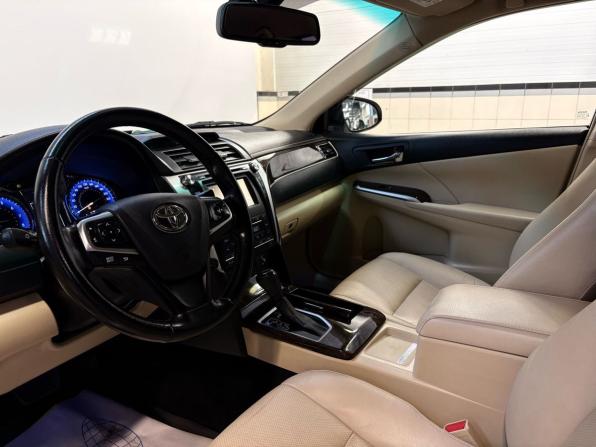 Toyota Camry VII (XV50) Рестайлинг с пробегом 2015 года, цена 2 179 900 рублей, 200777 км, седан, Автокод Объявления