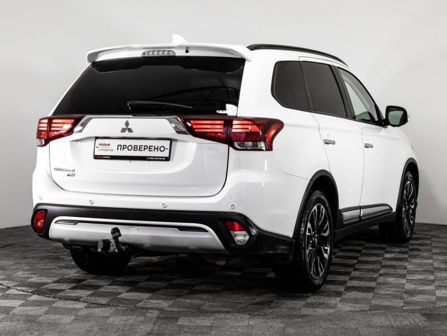 Mitsubishi Outlander III Рестайлинг 3 Санкт-Петербург  - изображение 5