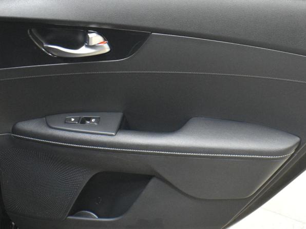 Kia Cerato IV с пробегом 2020 года, цена 2 119 000 рублей, 73619 км, седан, Автокод Объявления