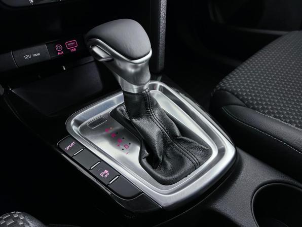 Kia Ceed III с пробегом 2019 года, цена 1 530 000 рублей, 189336 км, универсал, Автокод Объявления